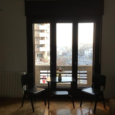 Central Studio Across From Intercontinental Bukarest Exteriör bild